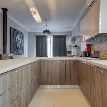 Modern 2br Penthouse With Rooftop Terrace & Bbq 公寓