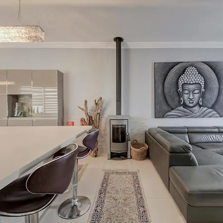 Modern 2br Penthouse With Rooftop Terrace & Bbq 公寓 *