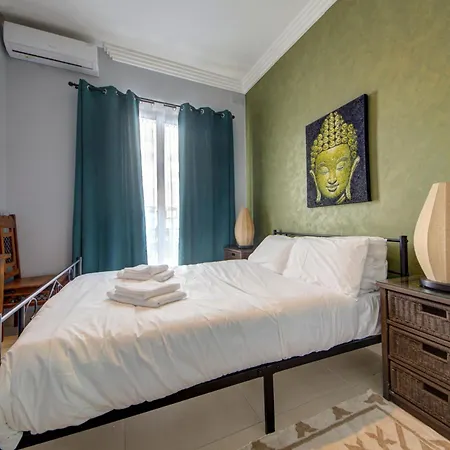 Modern 2br Penthouse With Rooftop Terrace & Bbq * Saint Julian's